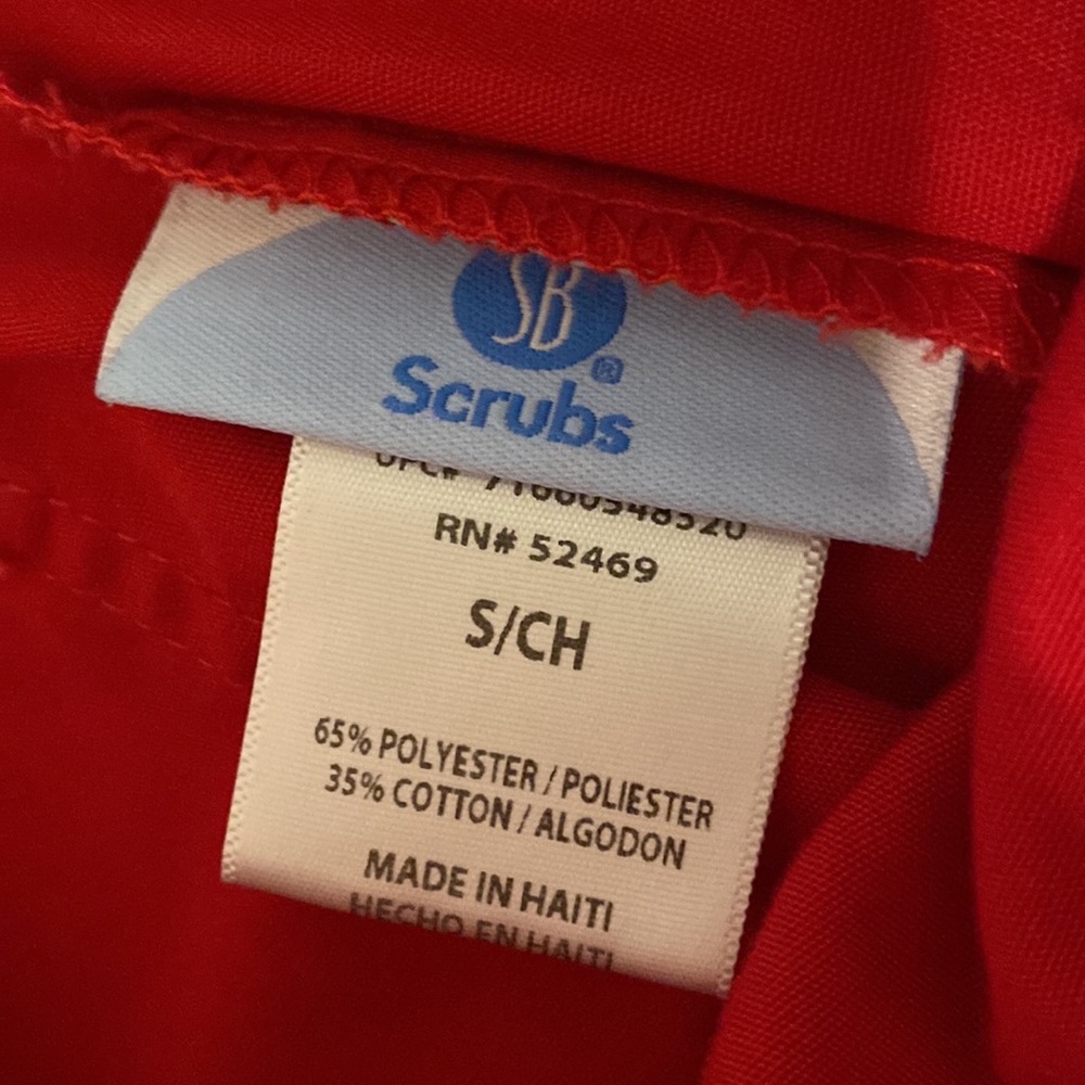 Scrubs Set - Picture 4 of 4